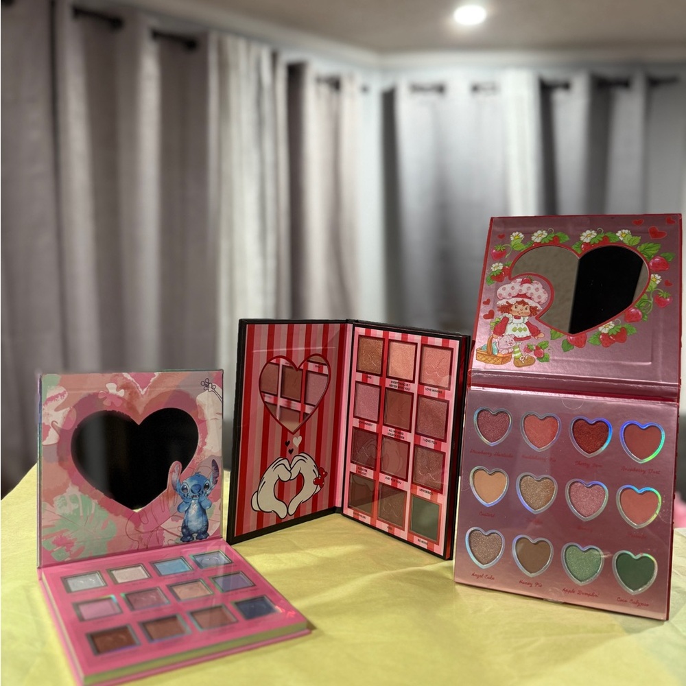 Heart-Shaped Stitch, Strawberry Shortcake, and Minnie Eyeshadow Palette Set